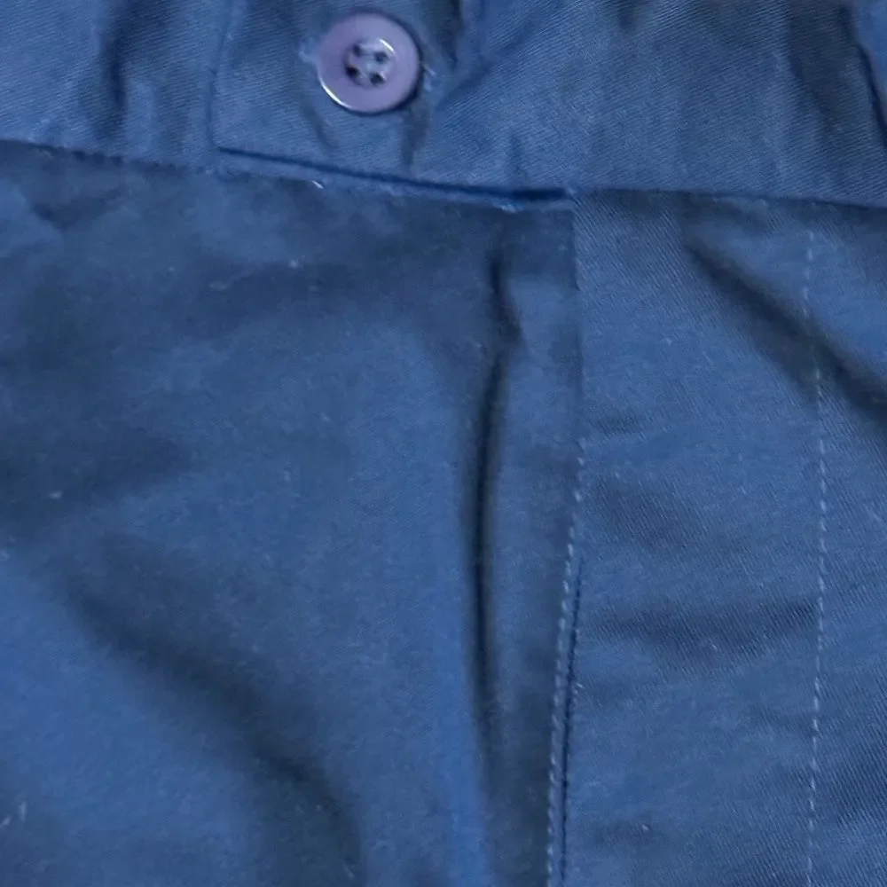 Wilson size 36 Navy Blue Shorts